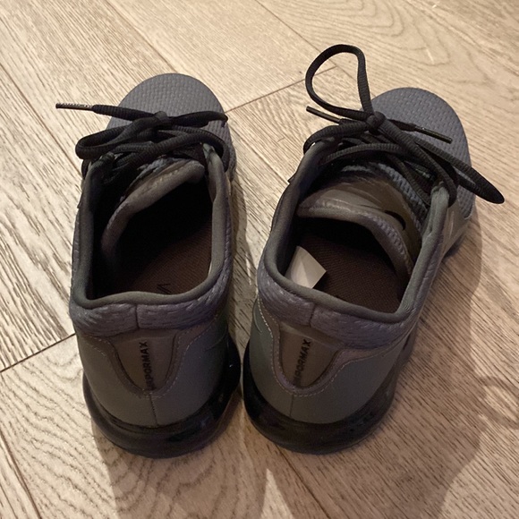 Nike Men’s Vapormax CS Midnight Fog in Excellent Condition with Reflective Coat - Picture 4 of 13